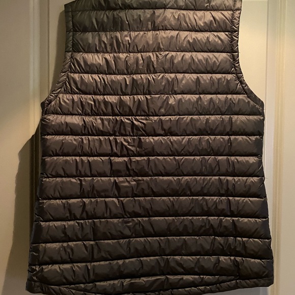 ASICS Vest - Picture 2 of 4